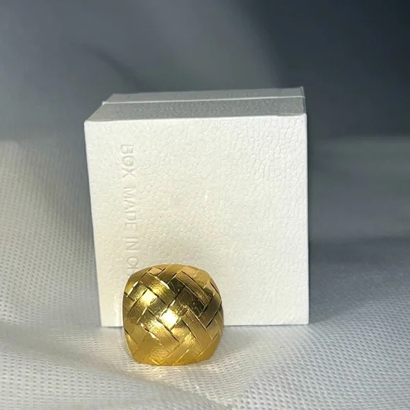 H. Stern pure gold 18k ring, collection H. Stern 2015, made in Brazil. - Picture 3 of 8